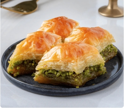 500 Gr Fıstıklı Baklava - En Tatlı Hediye Siirt pasta