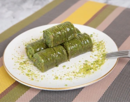 Hafif ve Lezzetli 1000 Gr Fıstık Sarma Siirt pasta